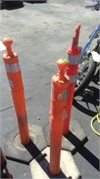 3 SAFETY CONES