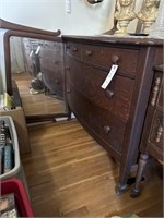 4-Drawer Antique Dresser with Mirror