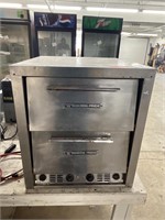 Bakers Pride Countertop Bake/Roast Oven