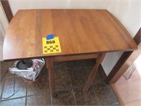 Early Drop Leaf Table - 18 x 22 with Leaf Down