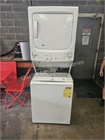 stackable washer & dryer (dryer only works)