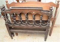 LOT OF HEADBOARD AND FOOTBOARDS