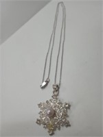 Sterling silver snowflake pendant with necklace