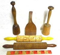 Lot of 5 Wooden Kitchen Items