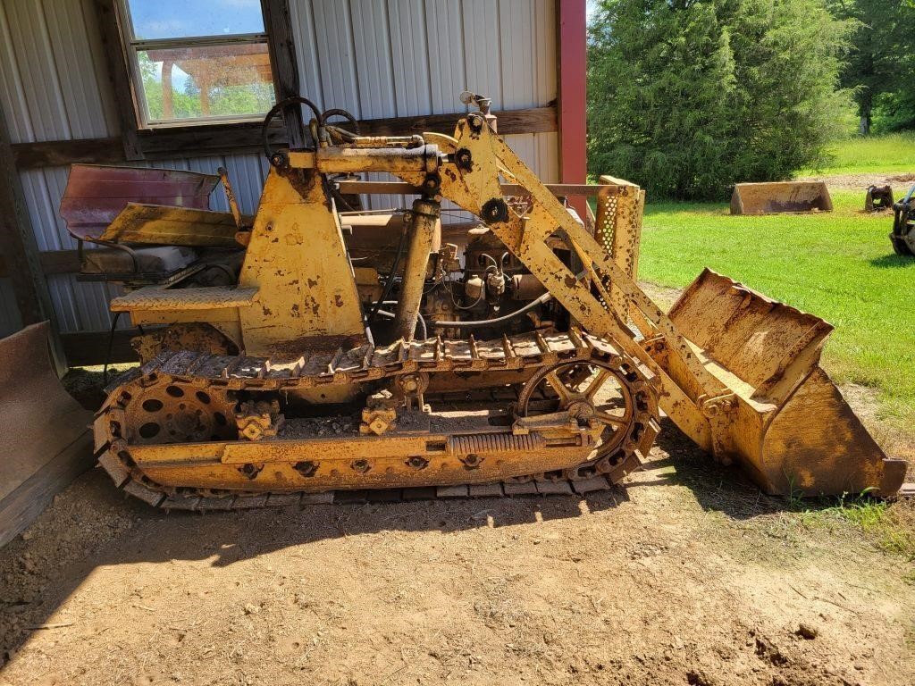 JOHN DEERE - ANTIQUE - DOZER - DOES NOT RUN