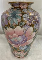 Beautiful Chinese "Toyo" Painted Vase