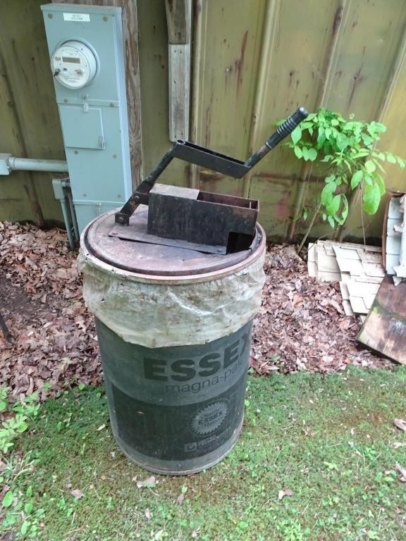 Steel Drum with Can Crusher Mounted on Top - Can