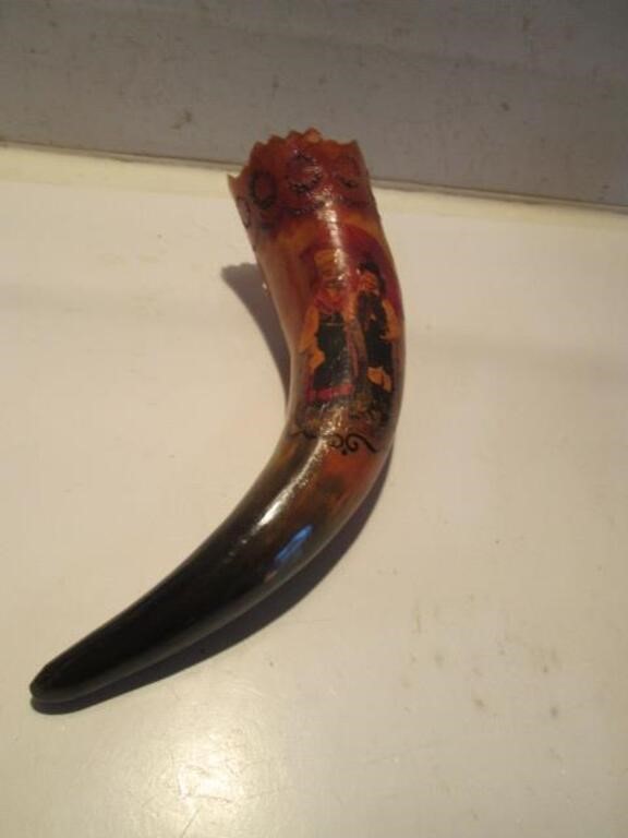 VINTAGE CARVED PAINTED HORN SIGNED BY ARTIST