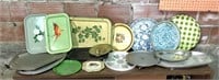 Lot of Vintage Metal Decorative Trays