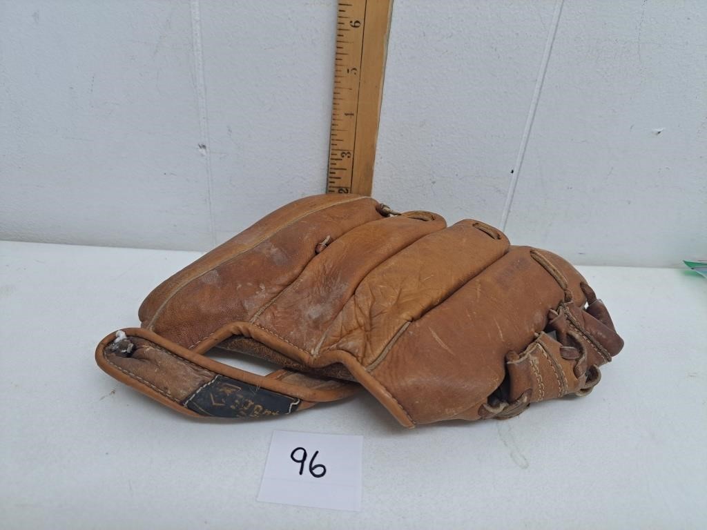 Regent Childrens Baseball Glove