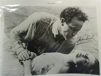 Harry Houdini Signed 8 x 10 Photograph