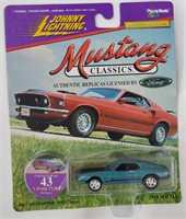 Johnny Lightning Mustang Classics 1969 Mach I