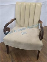 Arm chair vinyl back, velvet seat