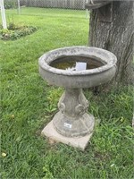 Concrete planter/bird bath BRING HELP TO LOAD