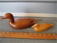 Wooden ducks lot
