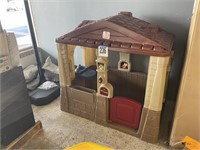 STEP2 LIVELY LIVING PLAYHOUSE