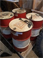 4-40 GAL oil drums