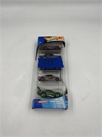 Hot Wheels Gift Pack of 5 Cars Called Super