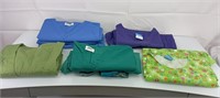 4x scrubs 6 tops and 3 bottoms