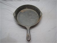 Vintage #9 Cast Iron Frying Pan