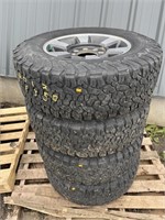 Set of 4 tires/rims off 2012 Ford F350