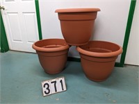 3 Ariana Composition Planters 20"