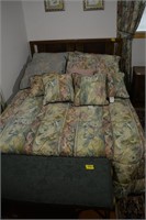 511: Full size bed with headboard