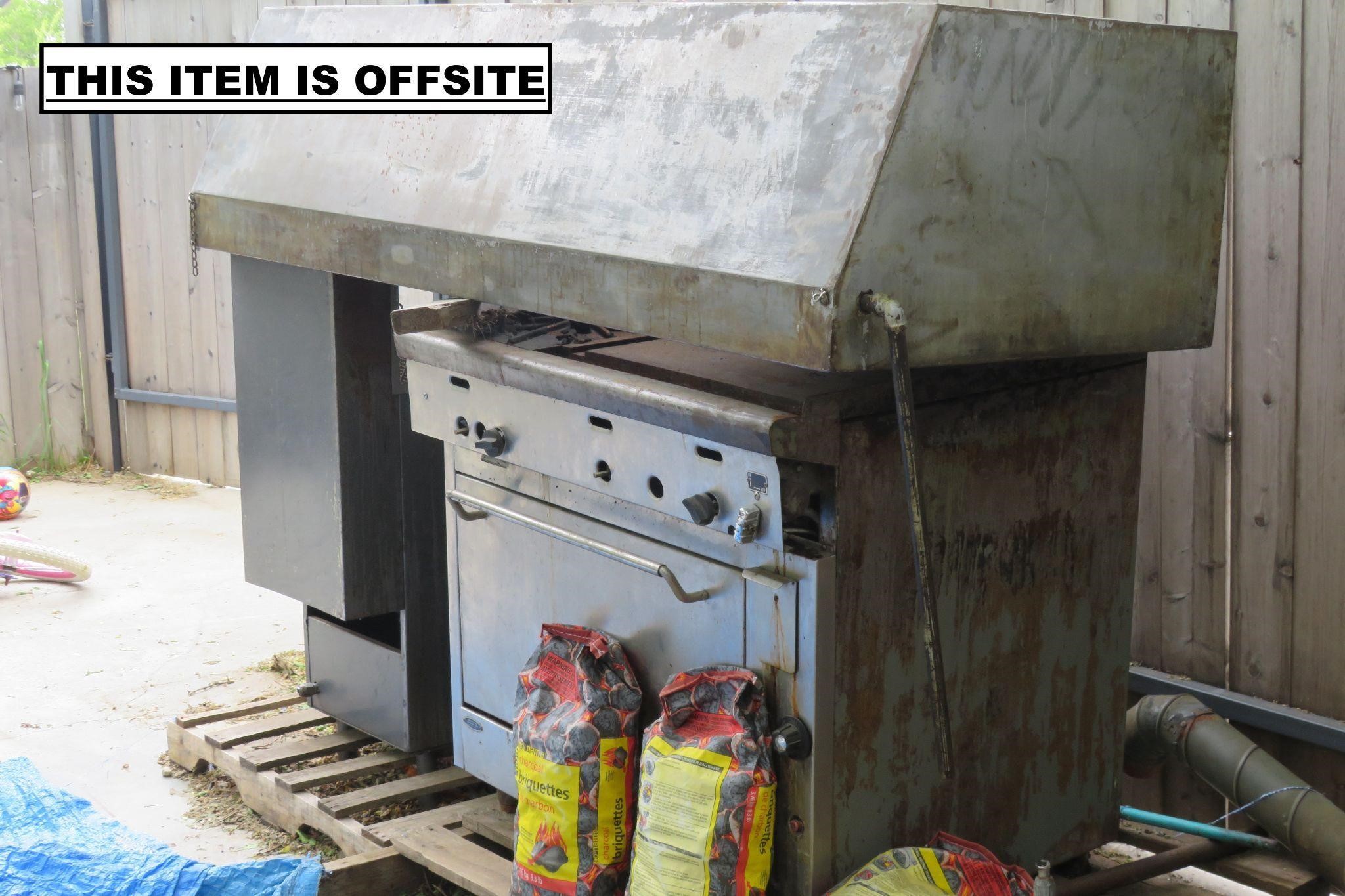 COMMERCIAL RANGE / DEEPFRYER / HOOD (OFF SITE)