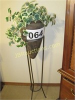 TALL IRON PLANT STAND WITH VASE AND IVY
