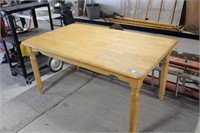 5 ft Long Wooden Dining table