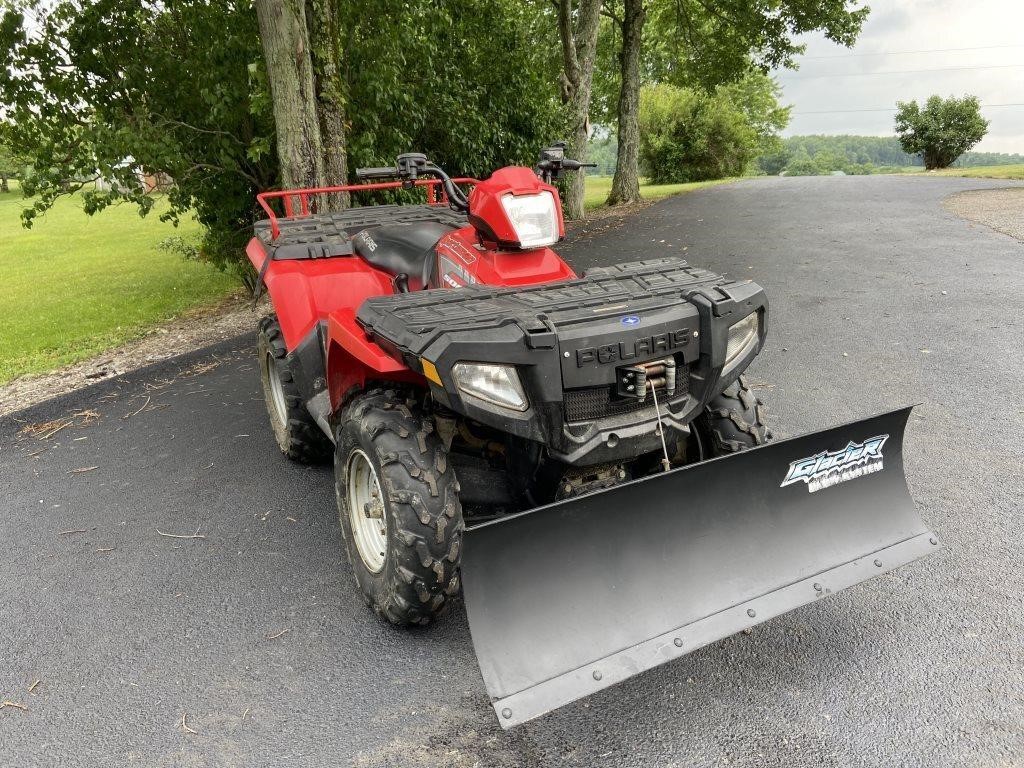 Polaris Sportsman 500 4 wheeler w/ winch & blade