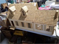 UNPAINTED WOOD DOLLHOUSE 42x17x21