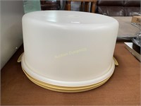 Large Tupperware Cake Holder