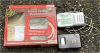 Remote cooking thermometer