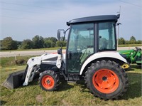 Bobcat CT335 w/ 8TL loader & cab