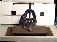 RECORD 92.5C HINGED PIPE VISE