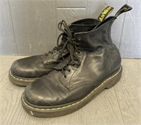 Men’s 11 Doc Marten Boots