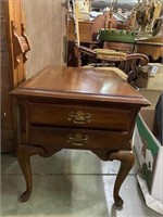 Thomasville Cherry End Table W/ Double Drawers