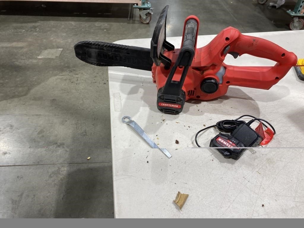 Craftsman 20v 10 Inch Chainsaw With Charger,