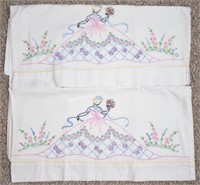 (S1) Pair of Embroidered Pillowcases