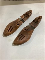 Saks & Company Shoe Stretchers