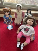 4 Collector dolls