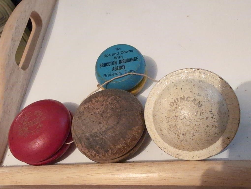 4 wood vintage yoyos Duncan Satellite, Spink