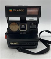 VTG Polaroid Sun 660 Autofocus Instant Film Camera