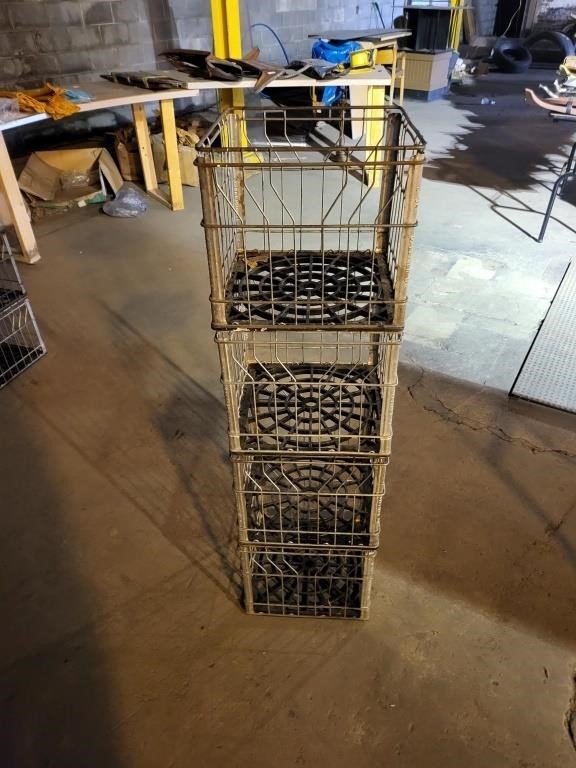 4 Gallikers metal crates