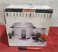 NIB Aroma 3 Cup Rice Cooker, Food Steamer