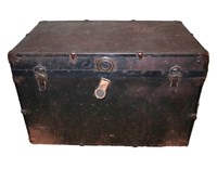large antique trunk w tray