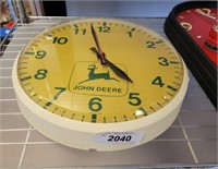 JOHN DEERE 12IN CLOCK