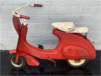 Vintage Super Sonda Peddle Child Vespa Scooter