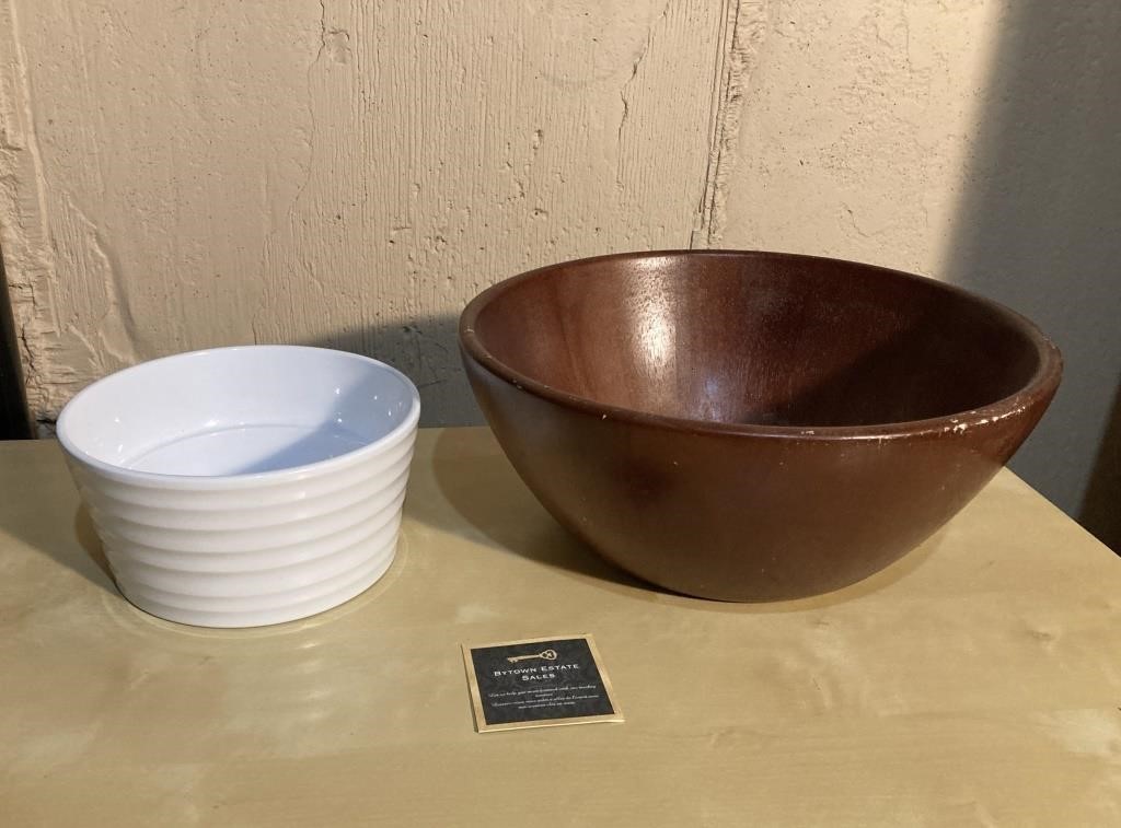 Lot of 2 Bowls, 1 Ceramic, 1 Wood